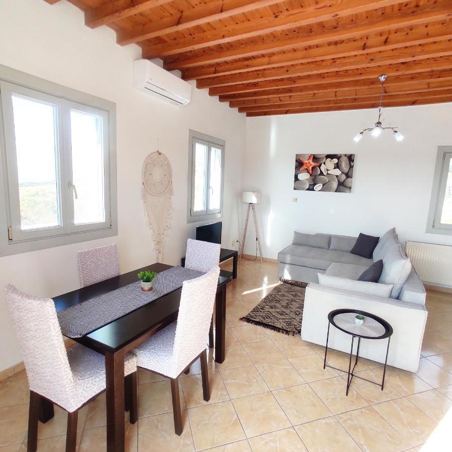 Avalon Cosy Emerald, Ivory With Shared Swimming Pool Agrari (Mykonos)