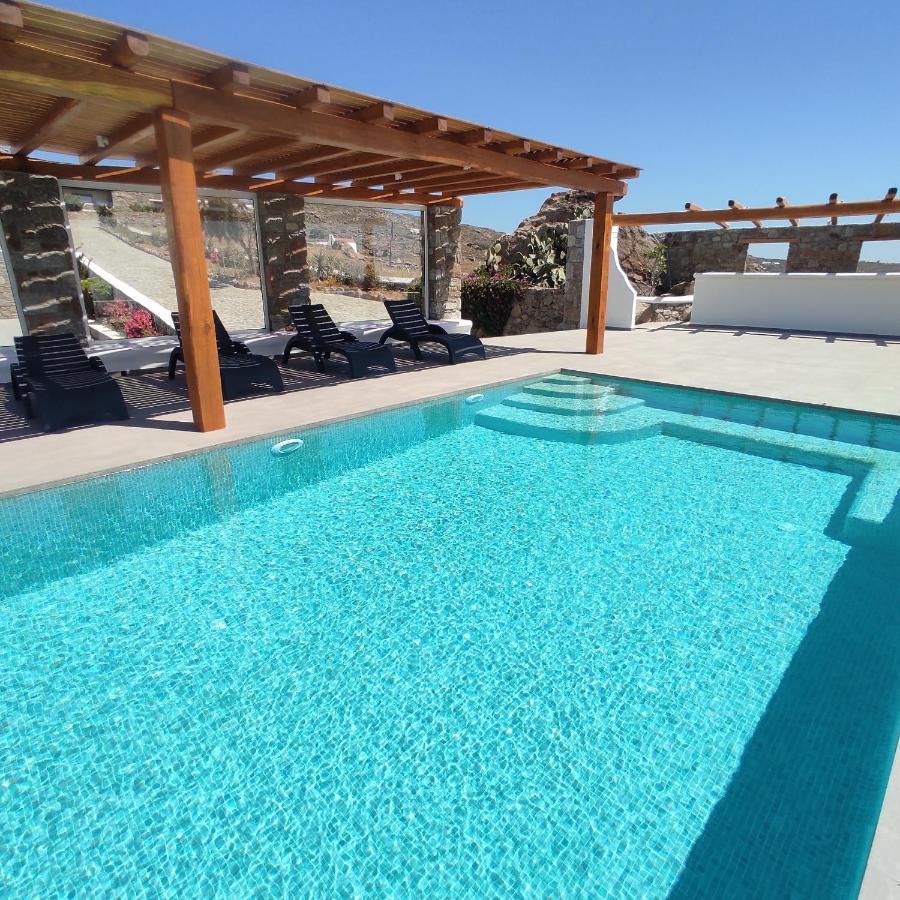 Avalon Cosy Emerald, Ivory With Shared Swimming Pool Agrari (Mykonos)